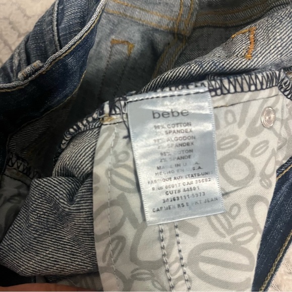 Bebe Blue Distressed Medium Wash Denim Embellished Low Rise Y2K Flare Jeans 29 - Picture 6 of 10